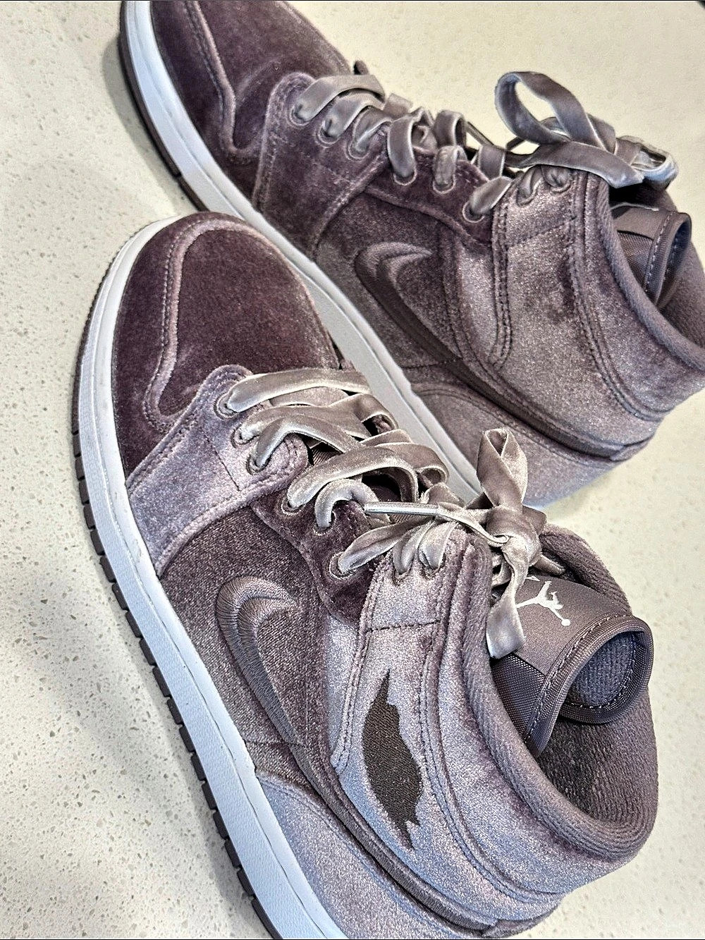 Nike Air Jordan 1 Mid Purple Sneakers US 9 - Picture 3 of 9